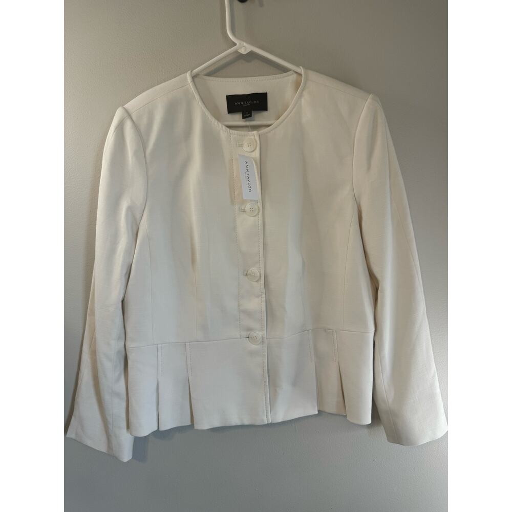 NWT Ann Taylor Factory Women's Size 14 White Blazer Button Down Bottom Pleat